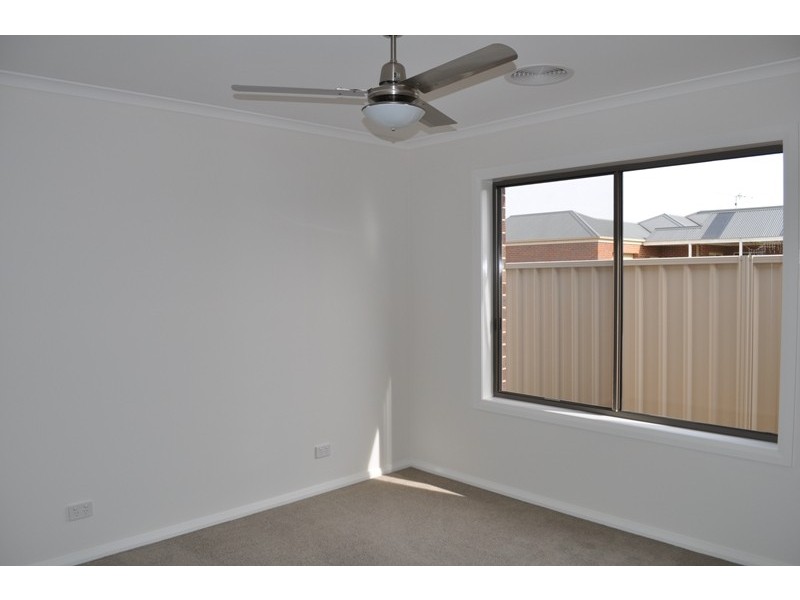 2/17 Jane Road, Yarrawonga VIC 3730