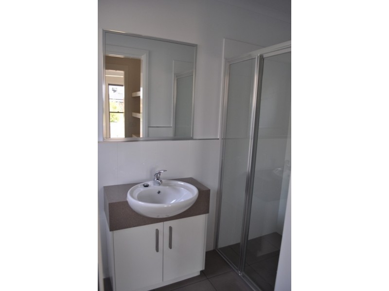 2/17 Jane Road, Yarrawonga VIC 3730