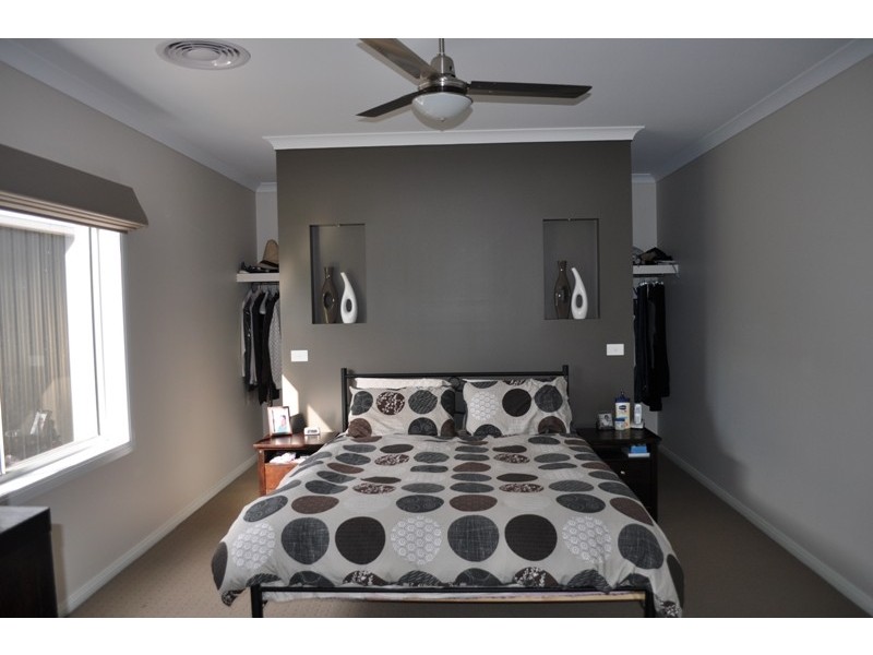 28 Fiona Drive, Yarrawonga VIC 3730