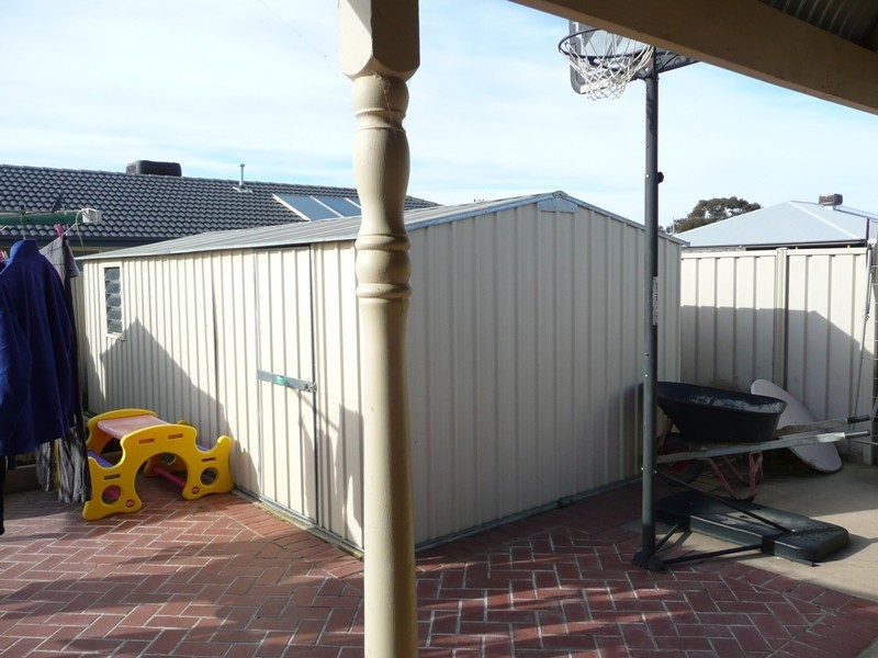 16 Derry Drive, Yarrawonga VIC 3730