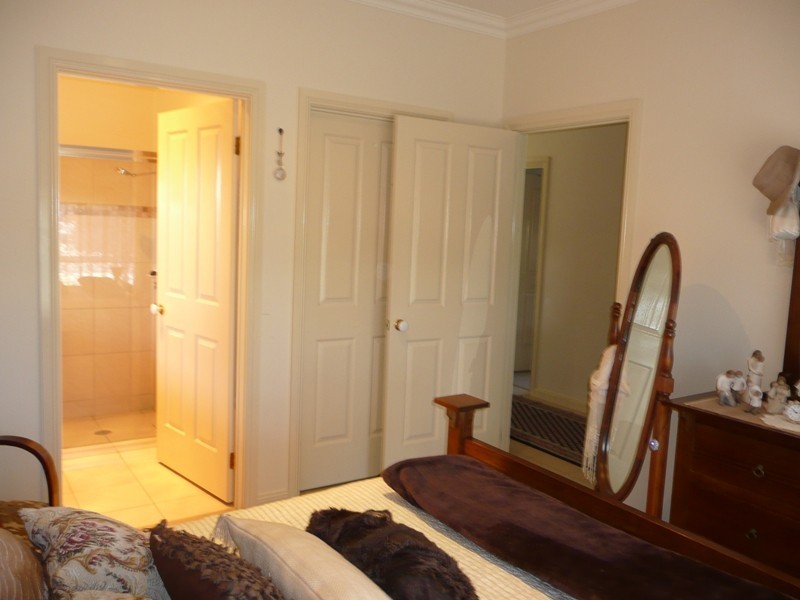 16 Derry Drive, Yarrawonga VIC 3730