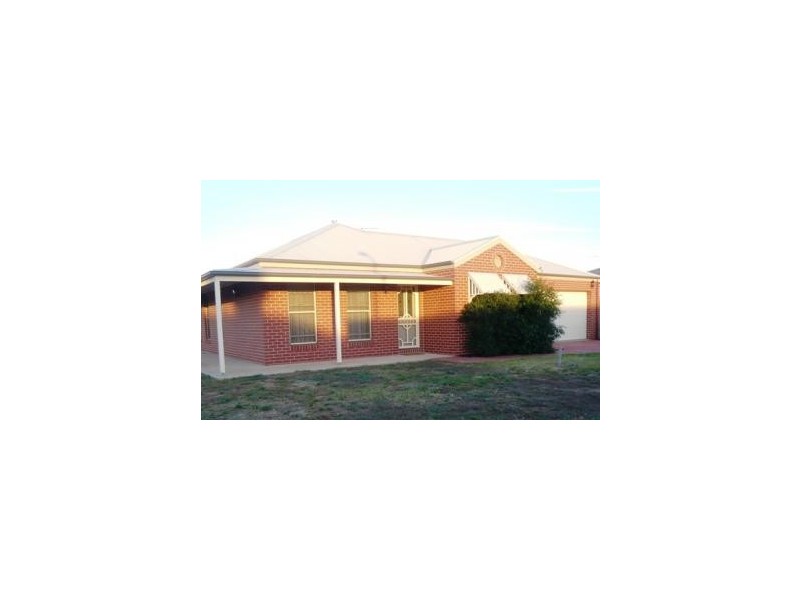 1 Mitchell Drive, Yarrawonga VIC 3730