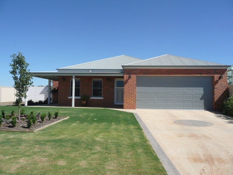 39 Heather Circuit, Mulwala NSW 2647