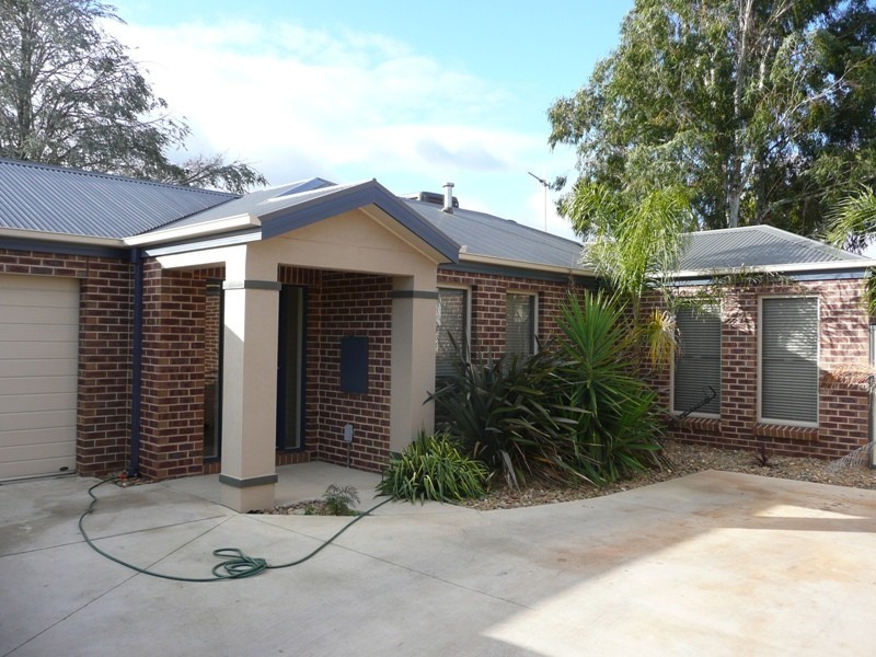 2/4 Curtois Street, Yarrawonga VIC 3730