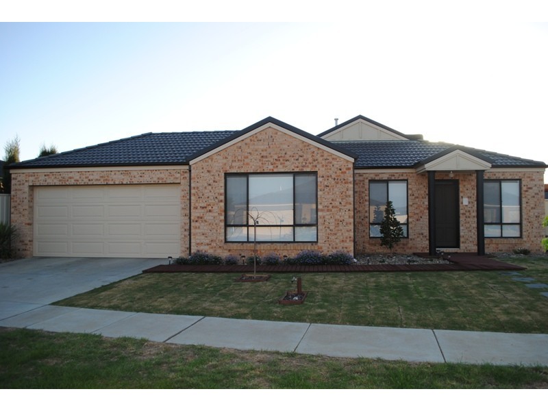 11 La Bamba Drive, Yarrawonga VIC 3730