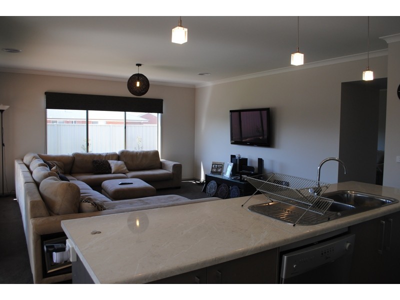2 Heron Court, Yarrawonga VIC 3730