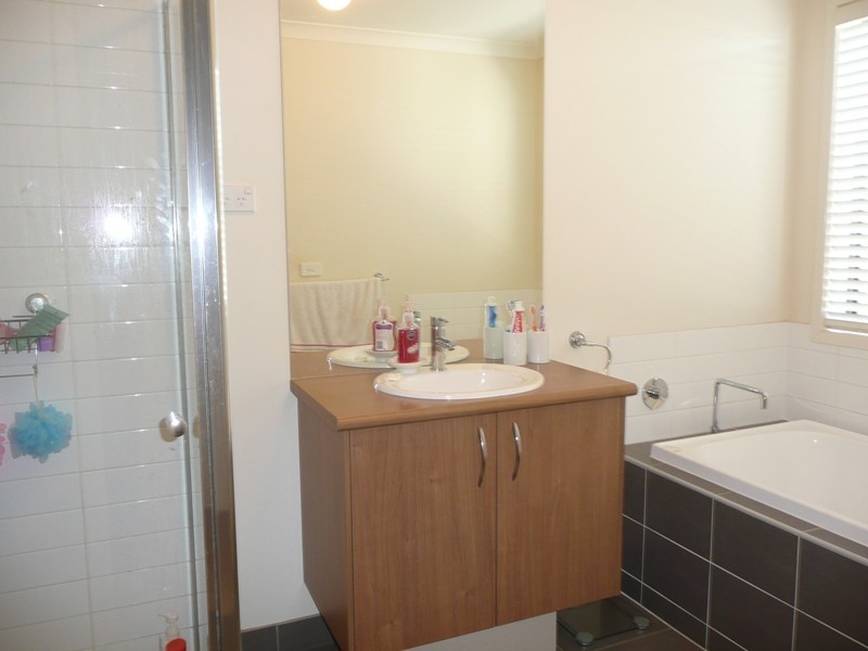 2 Fields Avenue, Yarrawonga VIC 3730