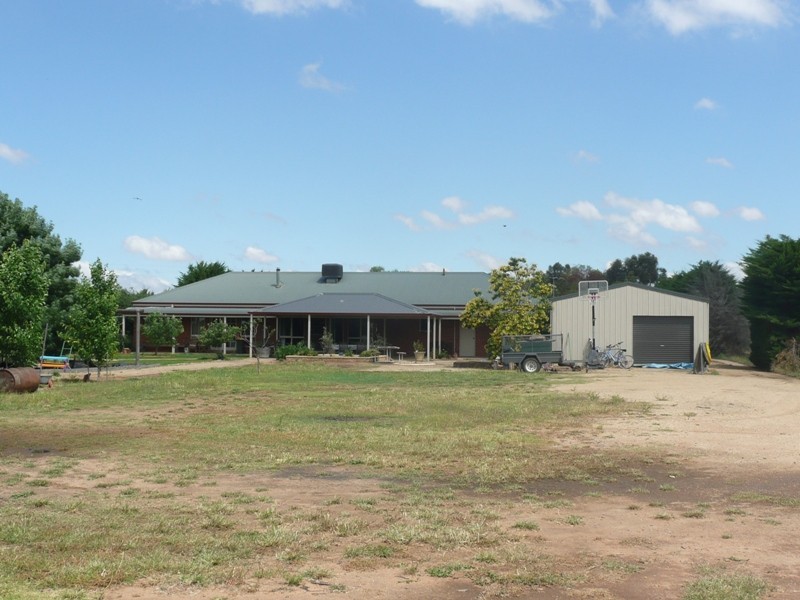 49 Cahills Road, Yarrawonga VIC 3730