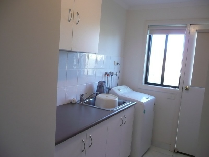 18 Derry Drive, Yarrawonga NSW 2850