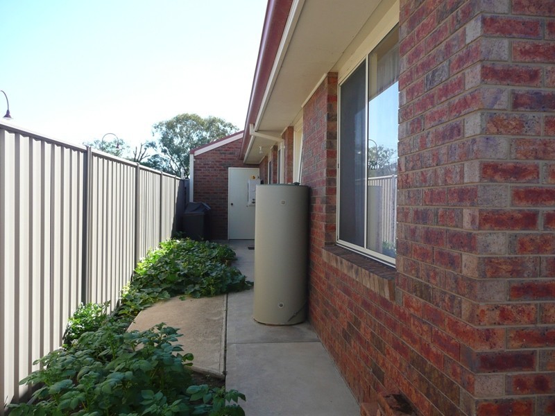 3/4 Hovell Street, Yarrawonga VIC 3730