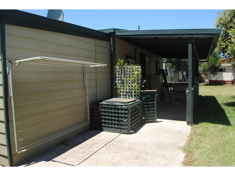 6 Lilian Crt, Mulwala NSW 2647