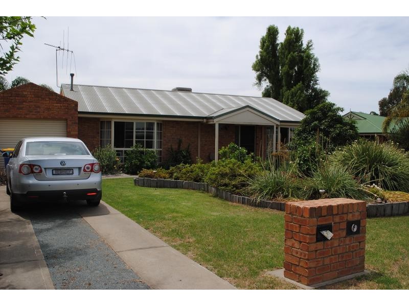 Unit 1/2 Leslie Mews, Yarrawonga VIC 3730