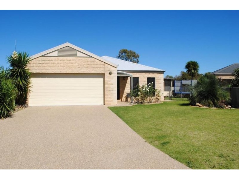 3B Amaroo Crt, Mulwala NSW 2647
