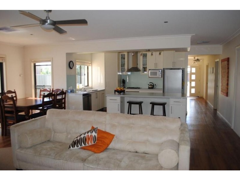 3B Amaroo Crt, Mulwala NSW 2647