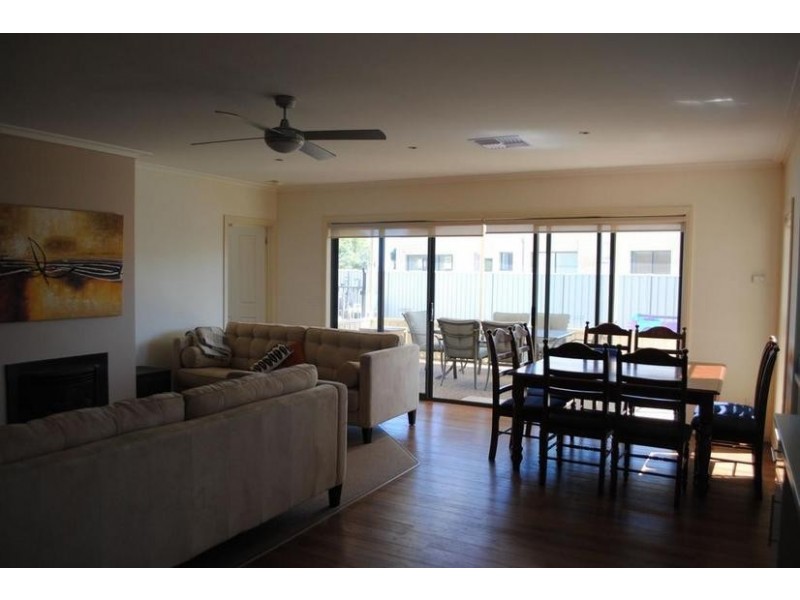 3B Amaroo Crt, Mulwala NSW 2647