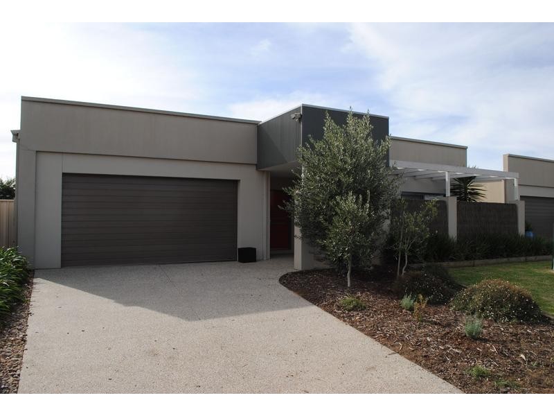 16 Parsons Crescent, Yarrawonga VIC 3730