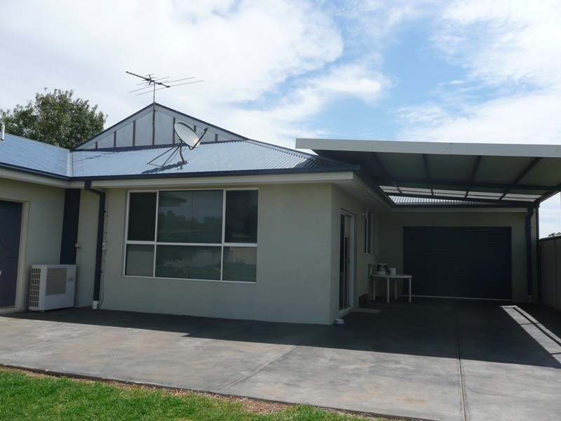4 Hogans Road, Yarrawonga VIC 3730
