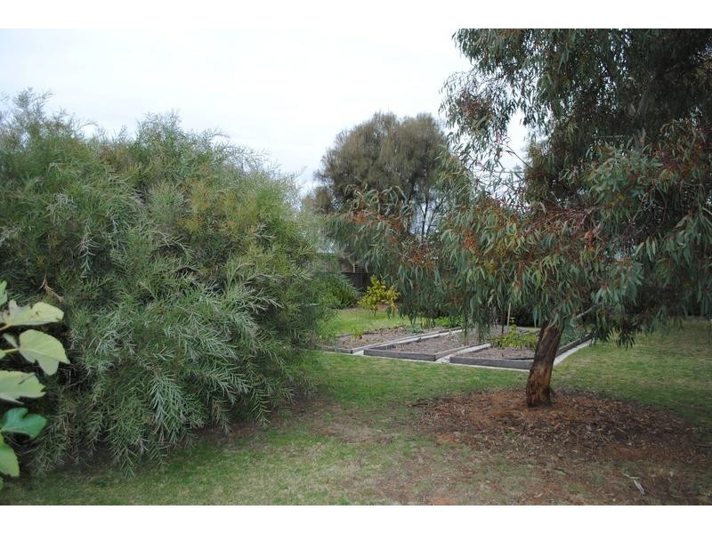2 Linthorpe Drive, Yarrawonga VIC 3730
