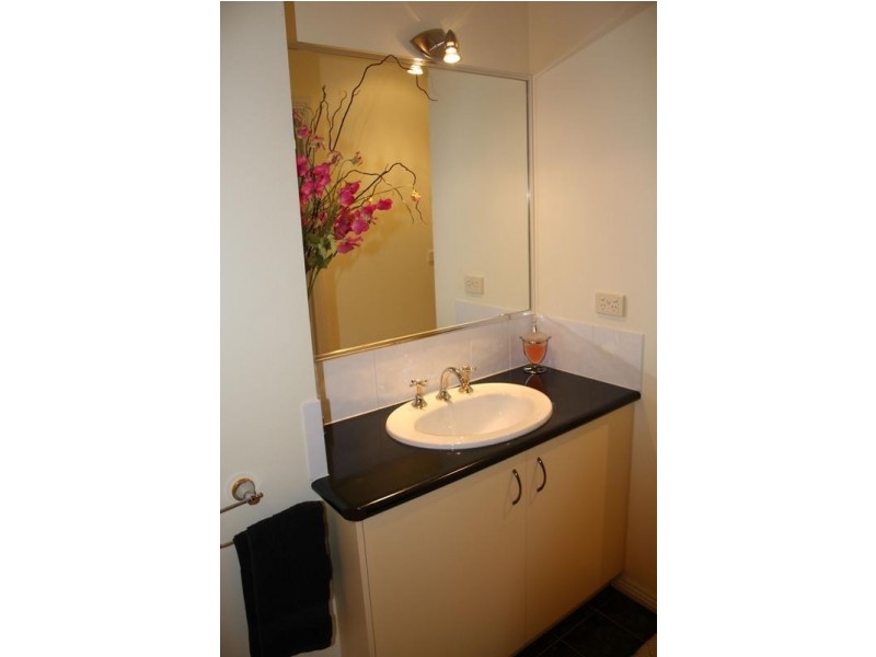 6 Amaroo Court, Mulwala NSW 2647