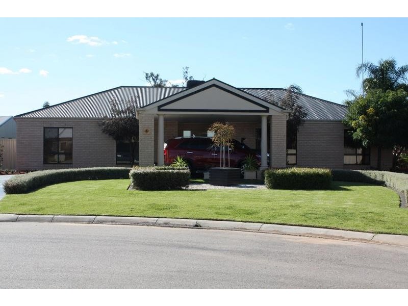 6 Amaroo Court, Mulwala NSW 2647
