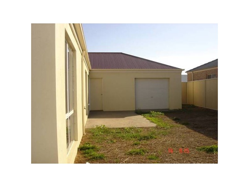 Champagne Crescent, Yarrawonga VIC 3730