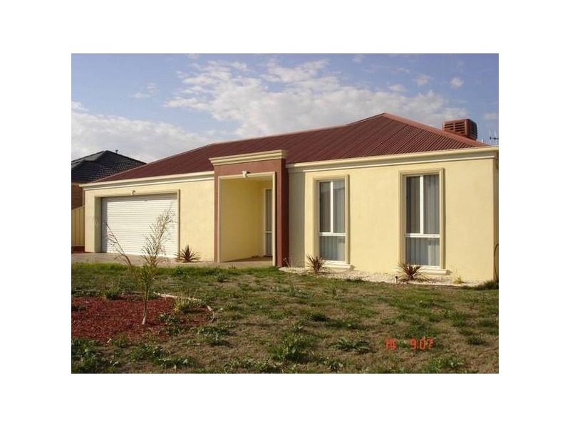 Champagne Crescent, Yarrawonga VIC 3730