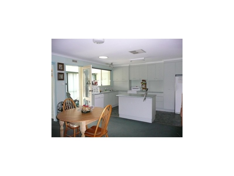 10 Sharp Street, Yarrawonga VIC 3730