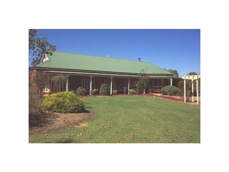 13 Rosemary Court, Yarrawonga VIC 3730