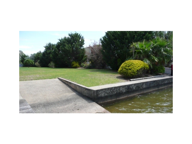 35 LANG STREET, Mulwala NSW 2647