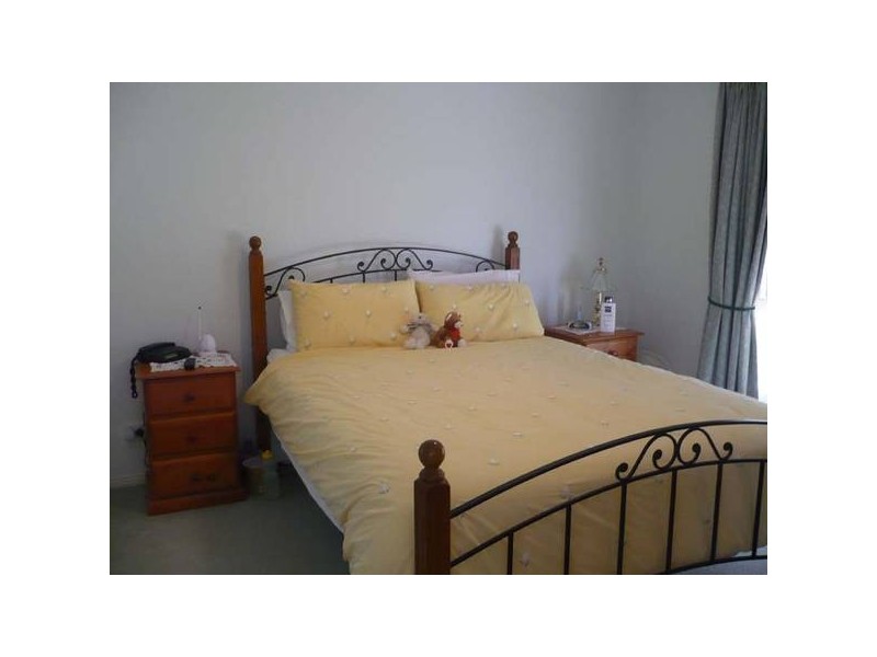 8 Sunshine Boulevard, Mulwala NSW 2647