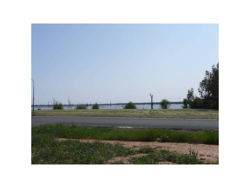 15 Luton Drive, Yarrawonga VIC 3730