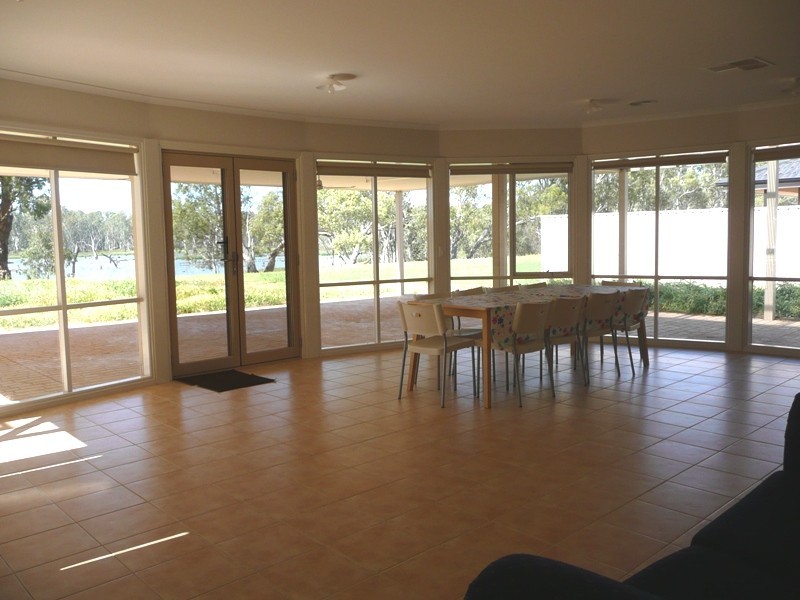 42 Lakeside Drive, Bundalong VIC 3730