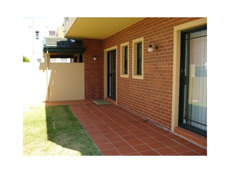 3/106 Carrington Road (Corner Clovelly Road), Randwick NSW 2031