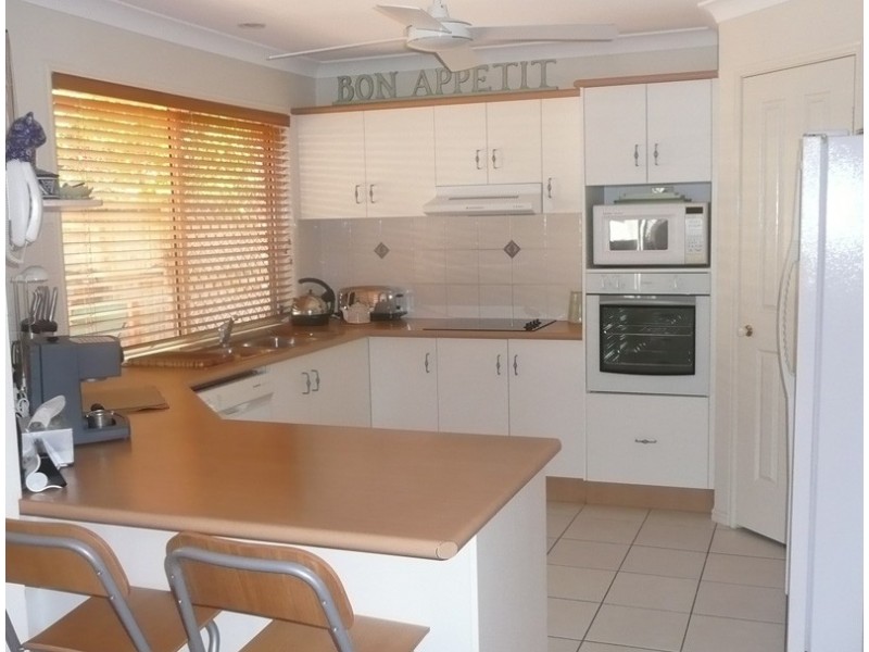 13 Hogan Place, Seventeen Mile Rocks QLD 4073