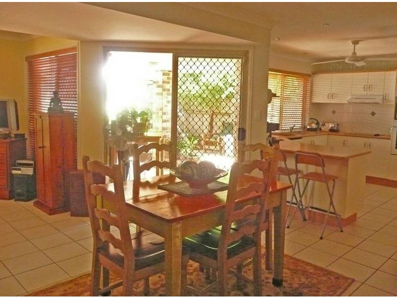 13 Hogan Place, Seventeen Mile Rocks QLD 4073