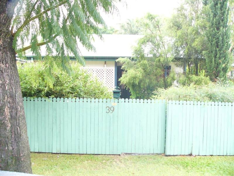 39 Jutland Street, Oxley QLD 4075