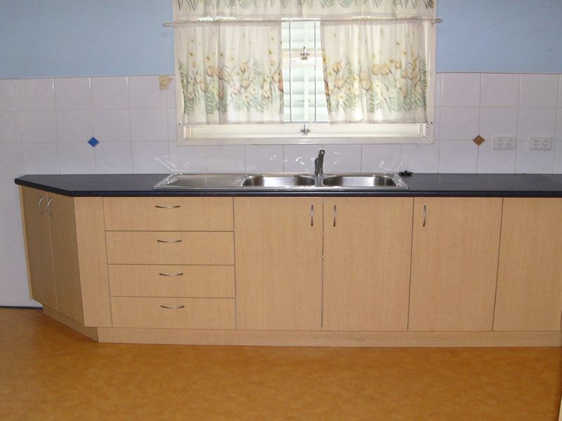 8 Skew St, Sherwood QLD 4075