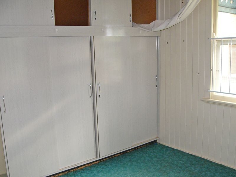 8 Skew St, Sherwood QLD 4075