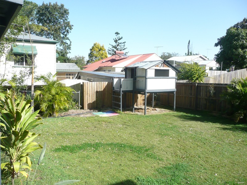 32 Campbell Terrace, Oxley QLD 4075