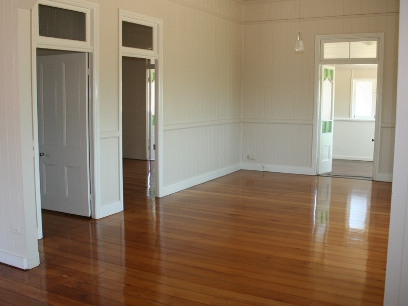 2 Michael Place, Oxley QLD 4075