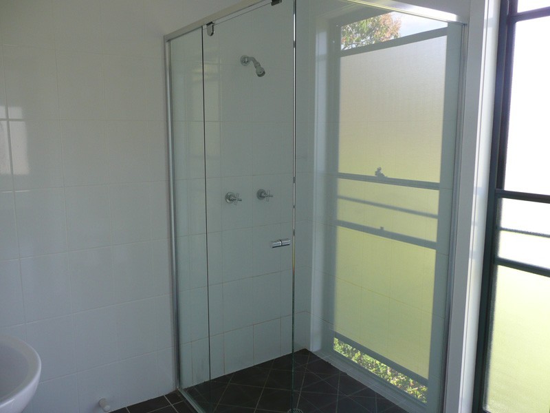 142 Englefield Rd, Oxley QLD 4075