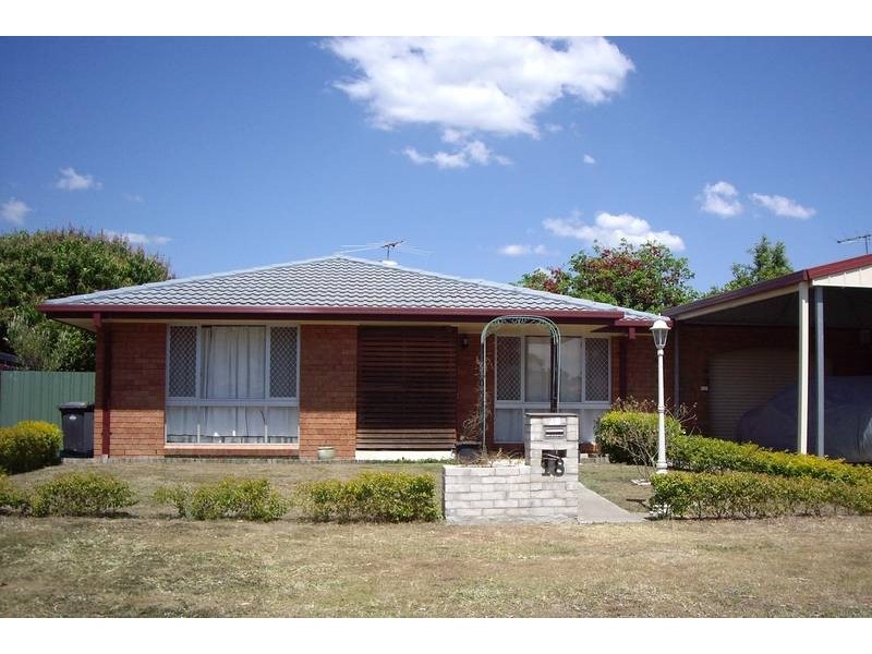 18 Thornburgh Street, Oxley QLD 4075