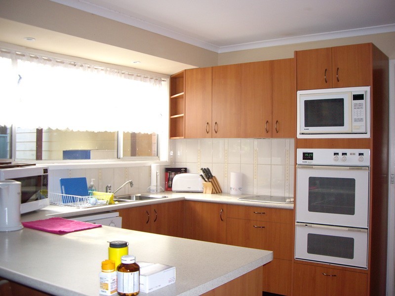 18 Thornburgh Street, Oxley QLD 4075