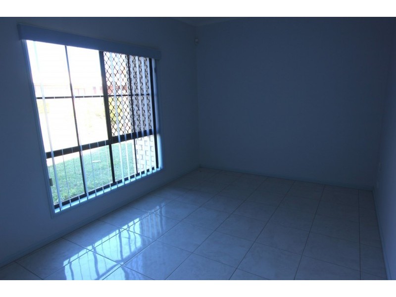 13 Muirfield Cres, Oxley QLD 4075