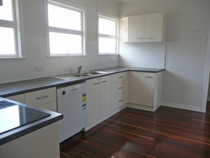 33 Bayford St, Oxley QLD 4075