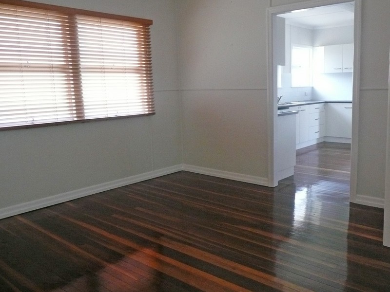 33 Bayford St, Oxley QLD 4075