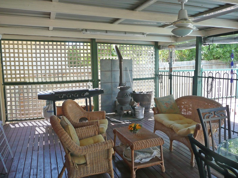 11 Lawson Street, Oxley QLD 4075