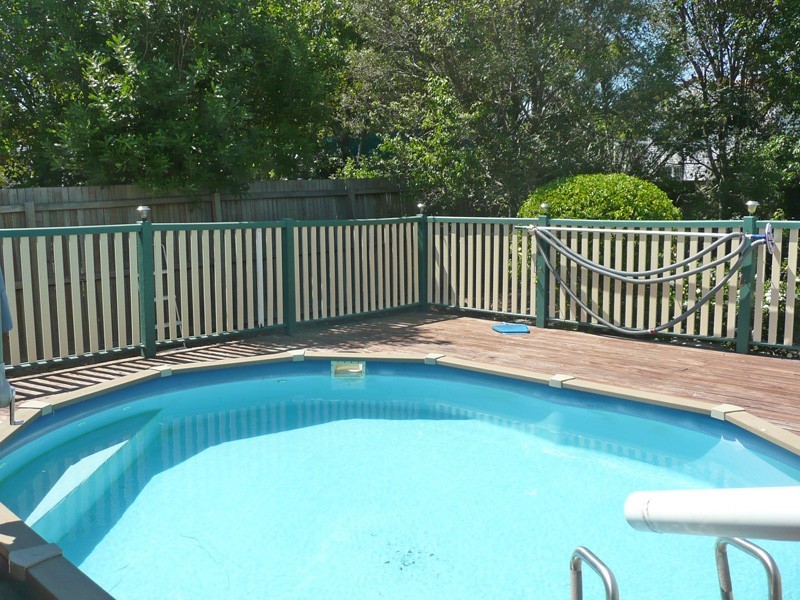 11 Lawson Street, Oxley QLD 4075
