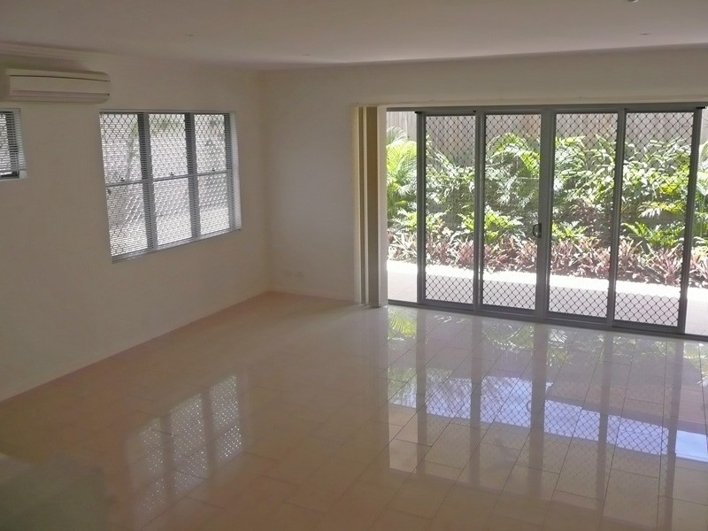 12/1 Robbins St, Corinda QLD 4075