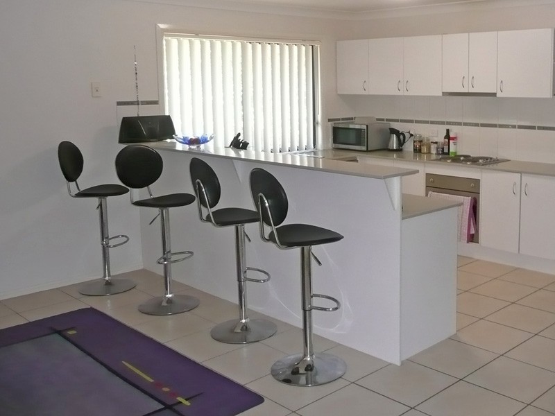 1 Michael Place, Oxley QLD 4075